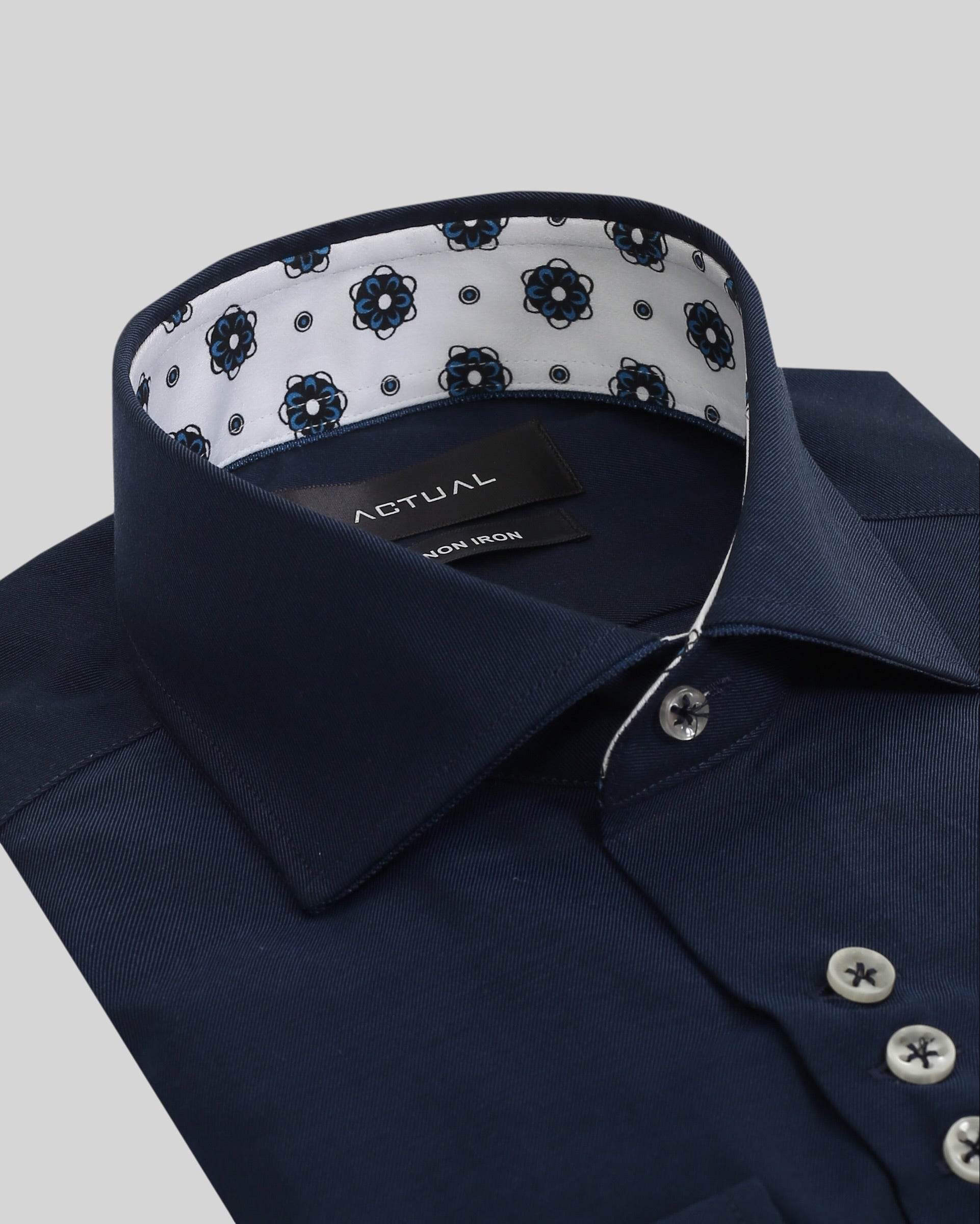 Strijkvrij twill overhemd van 100% katoen in slim fit met florale contrastdetails – Model 25-029
