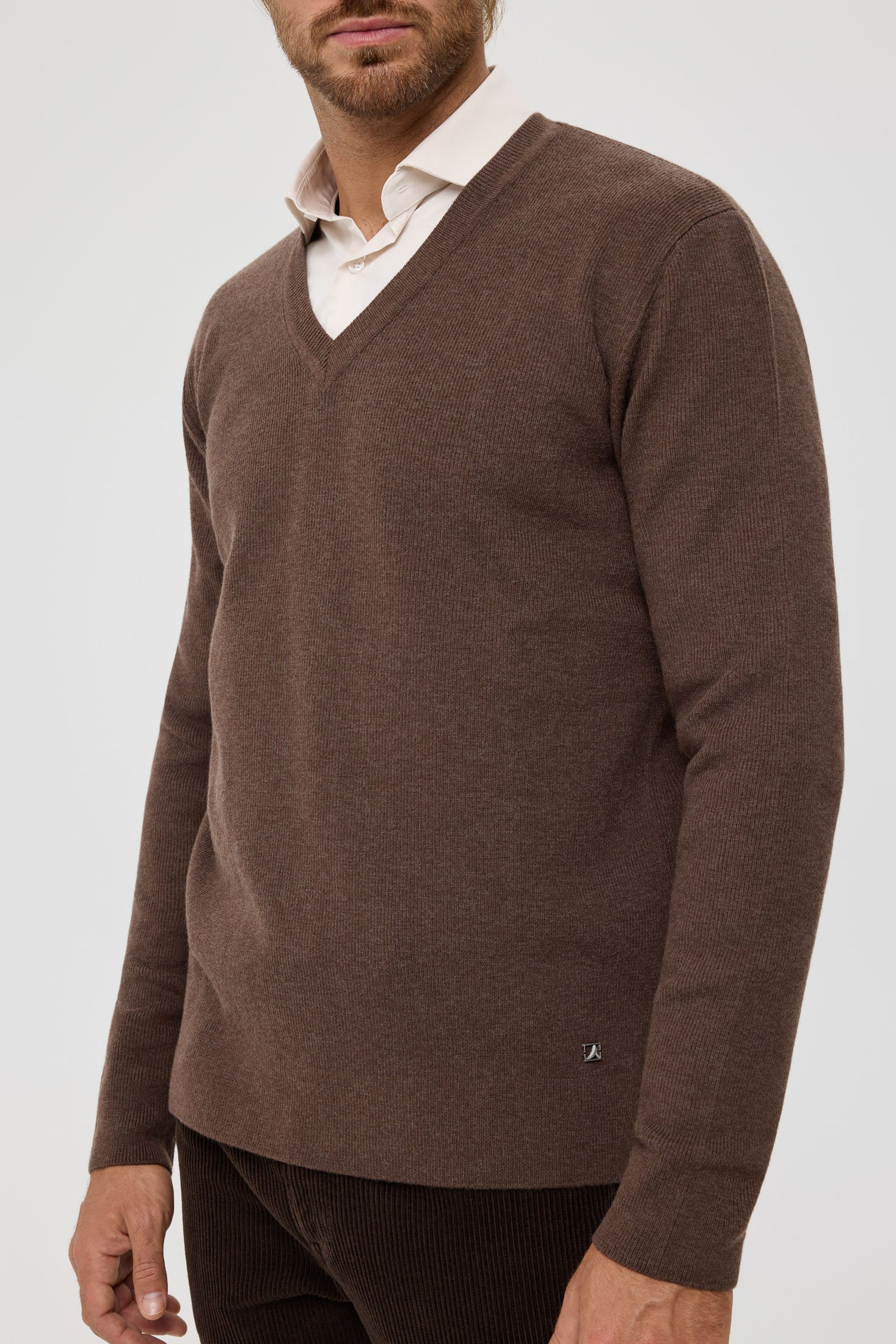 Men’s Premium V-Neck Knit Pullover – Soft Wool Blend | Style 8025