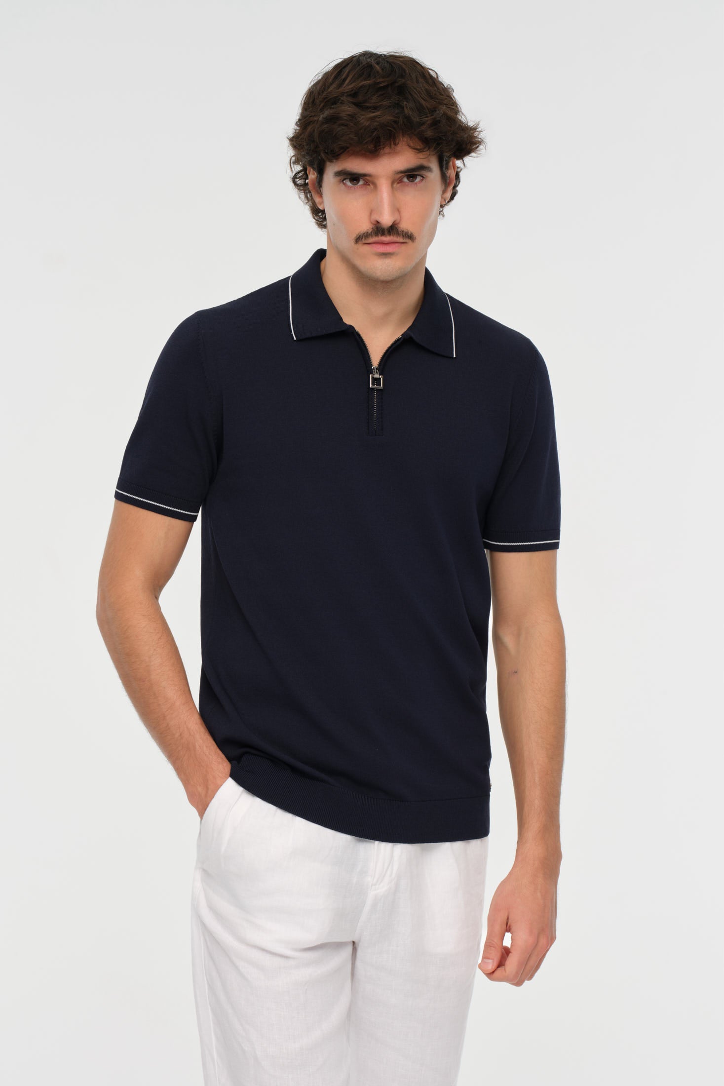 Refined Knit Polo with Zip Collar | Modern Tailored Elegance – Model 8040