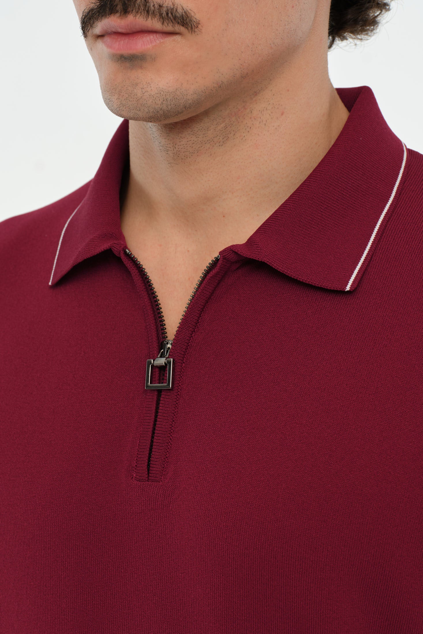 Refined Knit Polo with Zip Collar | Modern Tailored Elegance – Model 8040