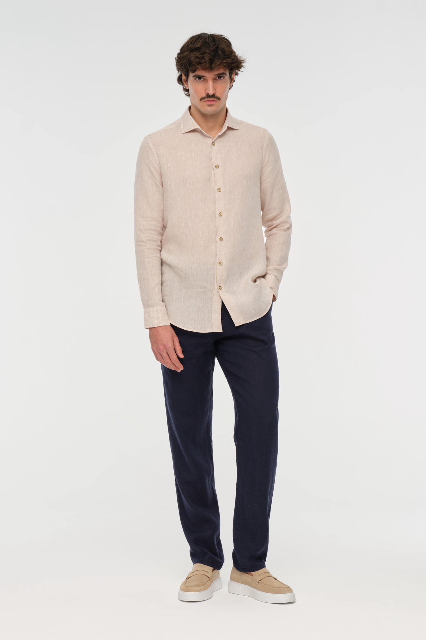 Pure Leinenhemd | Clean Sommer Tailoring – Modell 2026