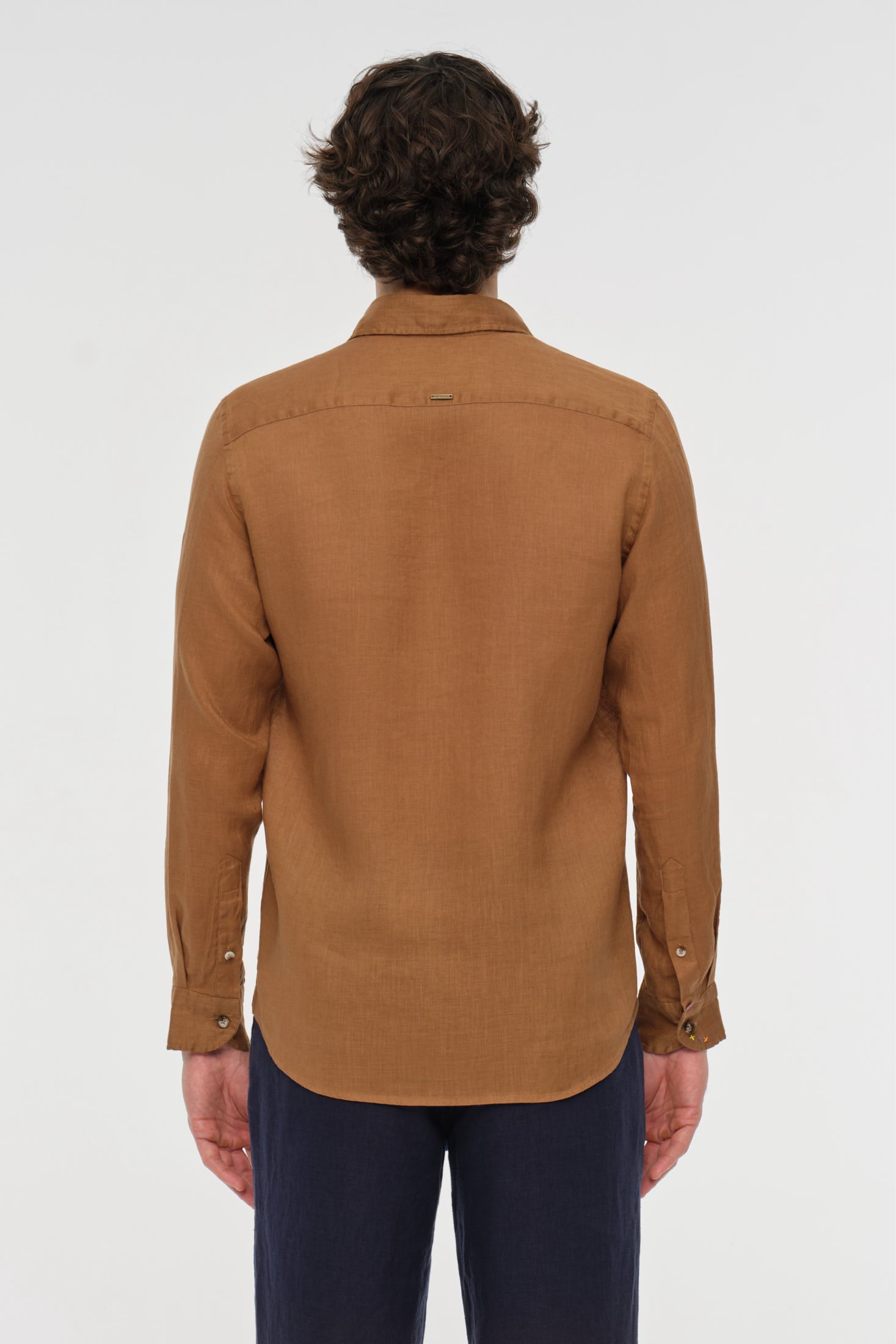 Pure Leinenhemd | Clean Sommer Tailoring – Modell 2026