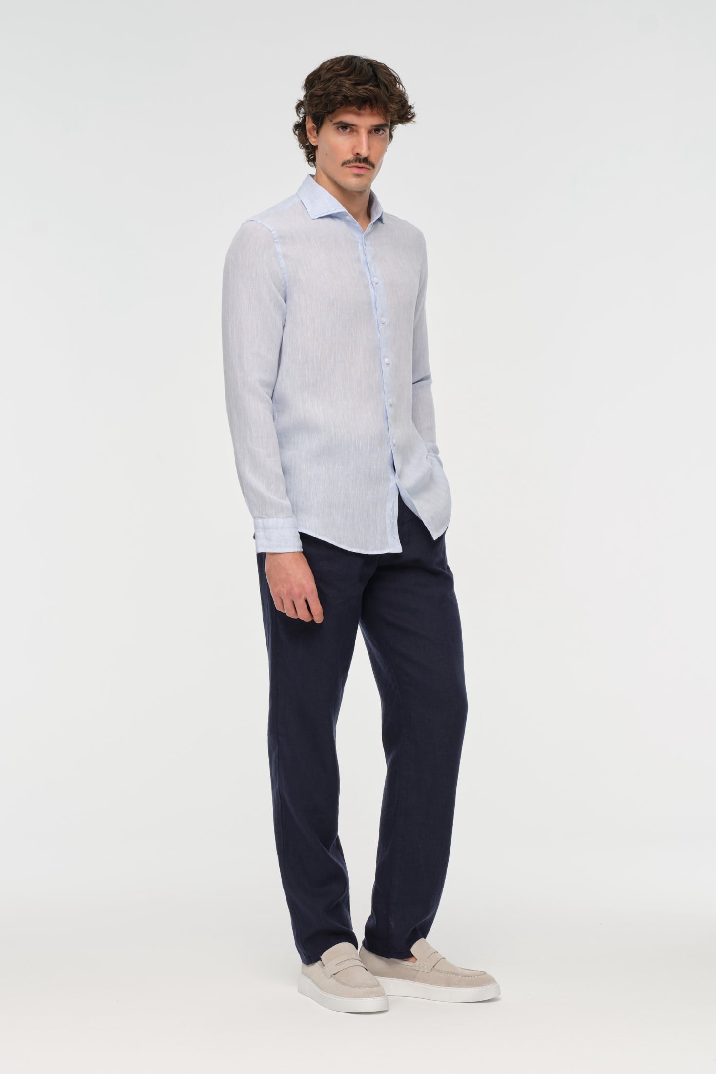 Pure Leinenhemd | Clean Sommer Tailoring – Modell 2026
