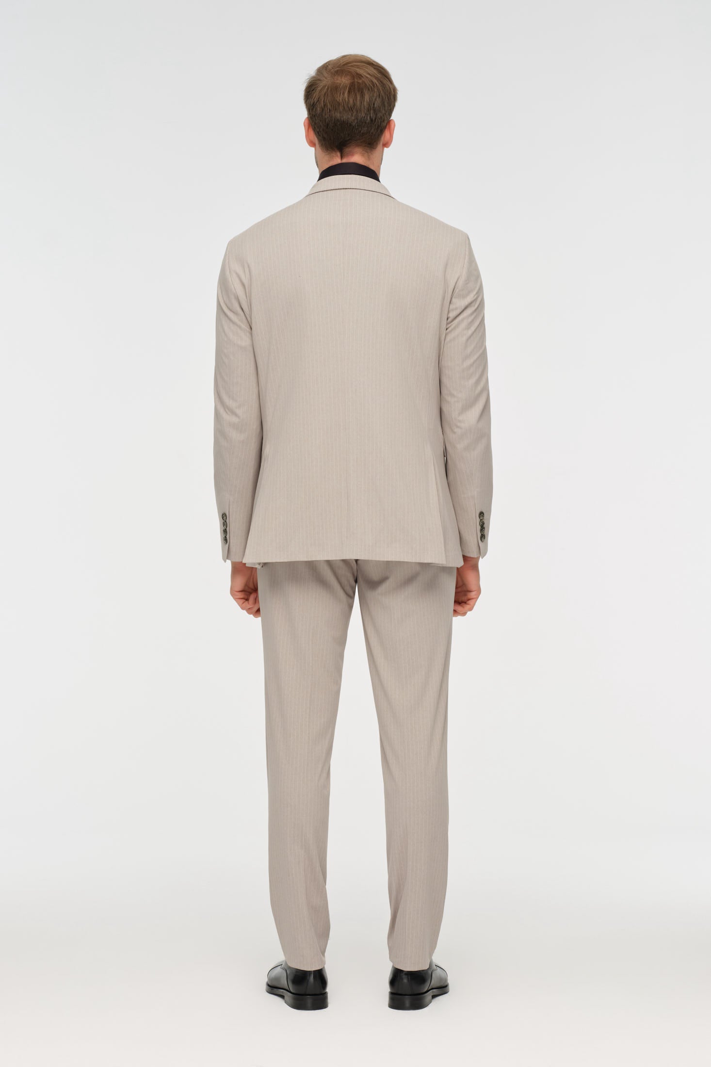 Double-Breasted Tailored Fit Suit | Modern Elegance – Model 4078