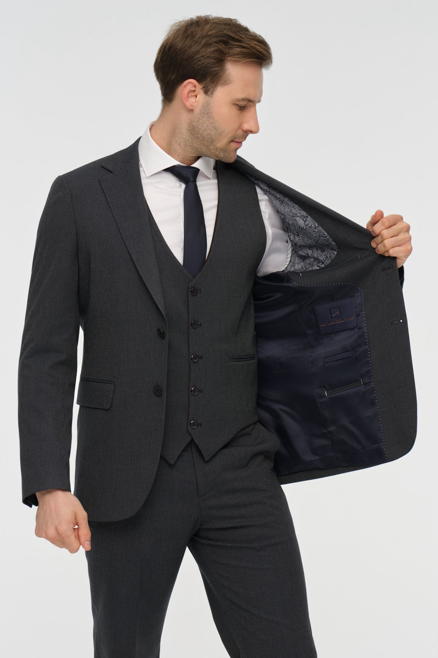Two-Piece Suit | Tailored Fit Classic Elegance – Model 4083