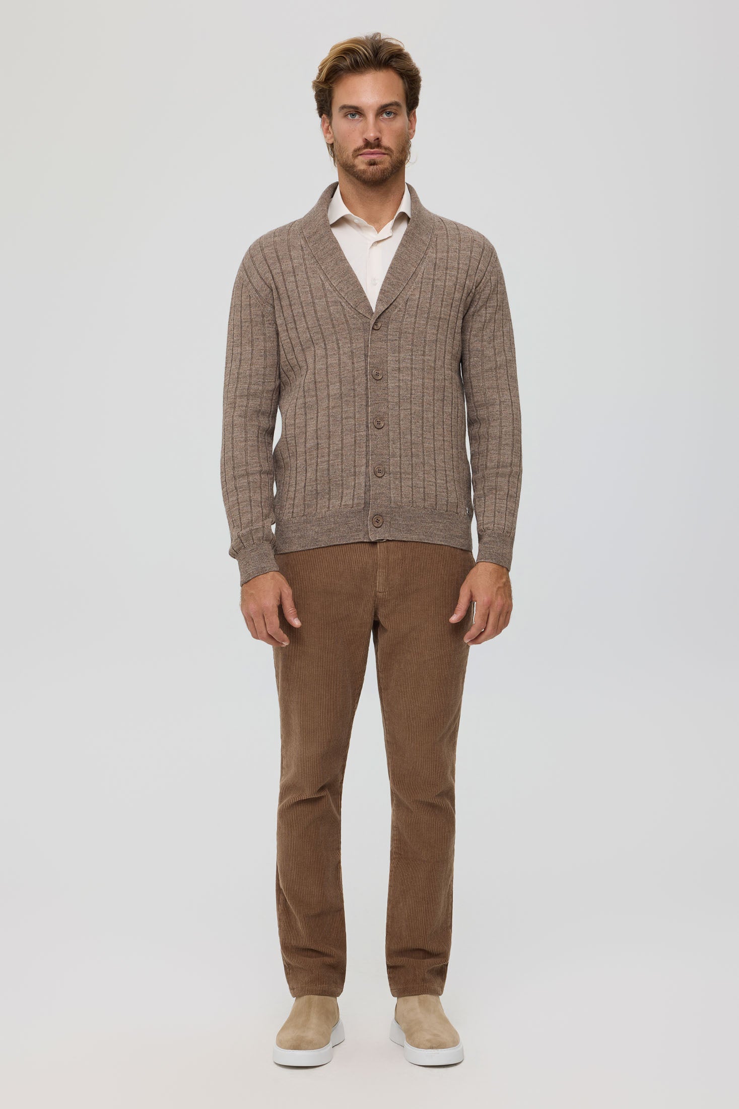 Hochwertige Herren-Strickjacke mit Schalkragen – Woll-Kaschmir-Mischung | Modell 8026