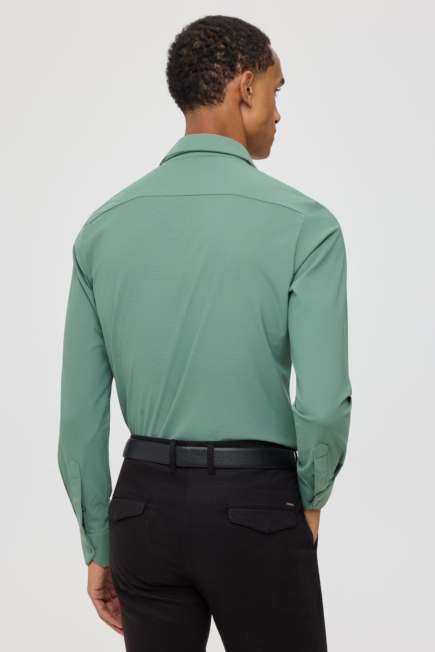 Men’s Slim Fit Performance Stretch Shirt | Style 25-047
