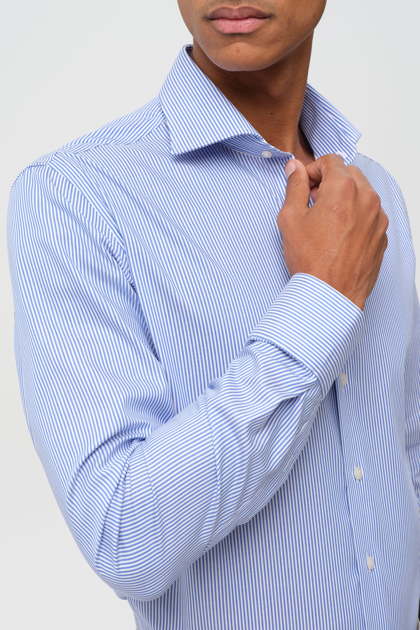 Men’s Premium Business Shirt – Non-Iron Textured Weave | Style 25-045