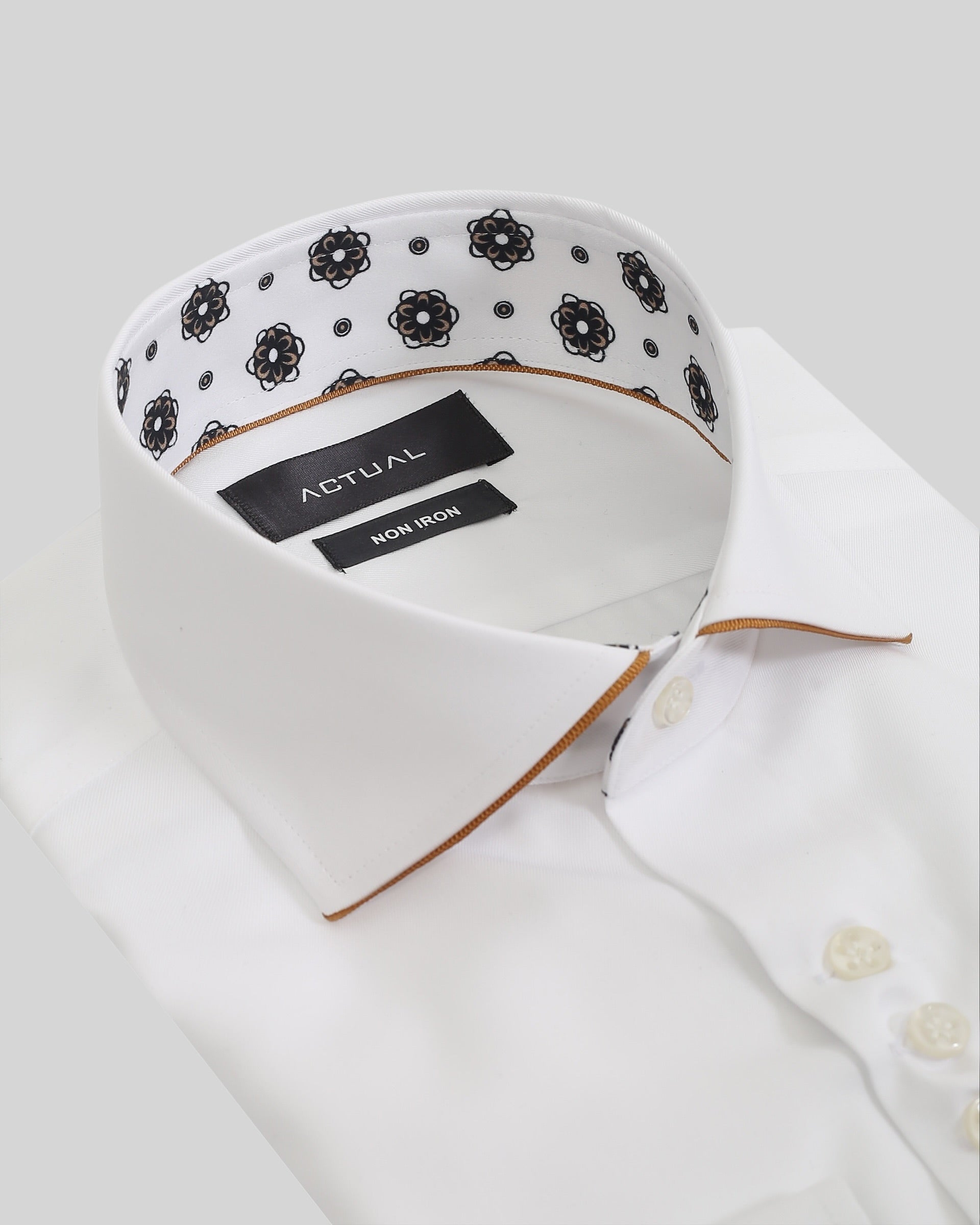 Strijkvrij twill overhemd van 100% katoen in slim fit met florale contrastdetails – Model 25-021