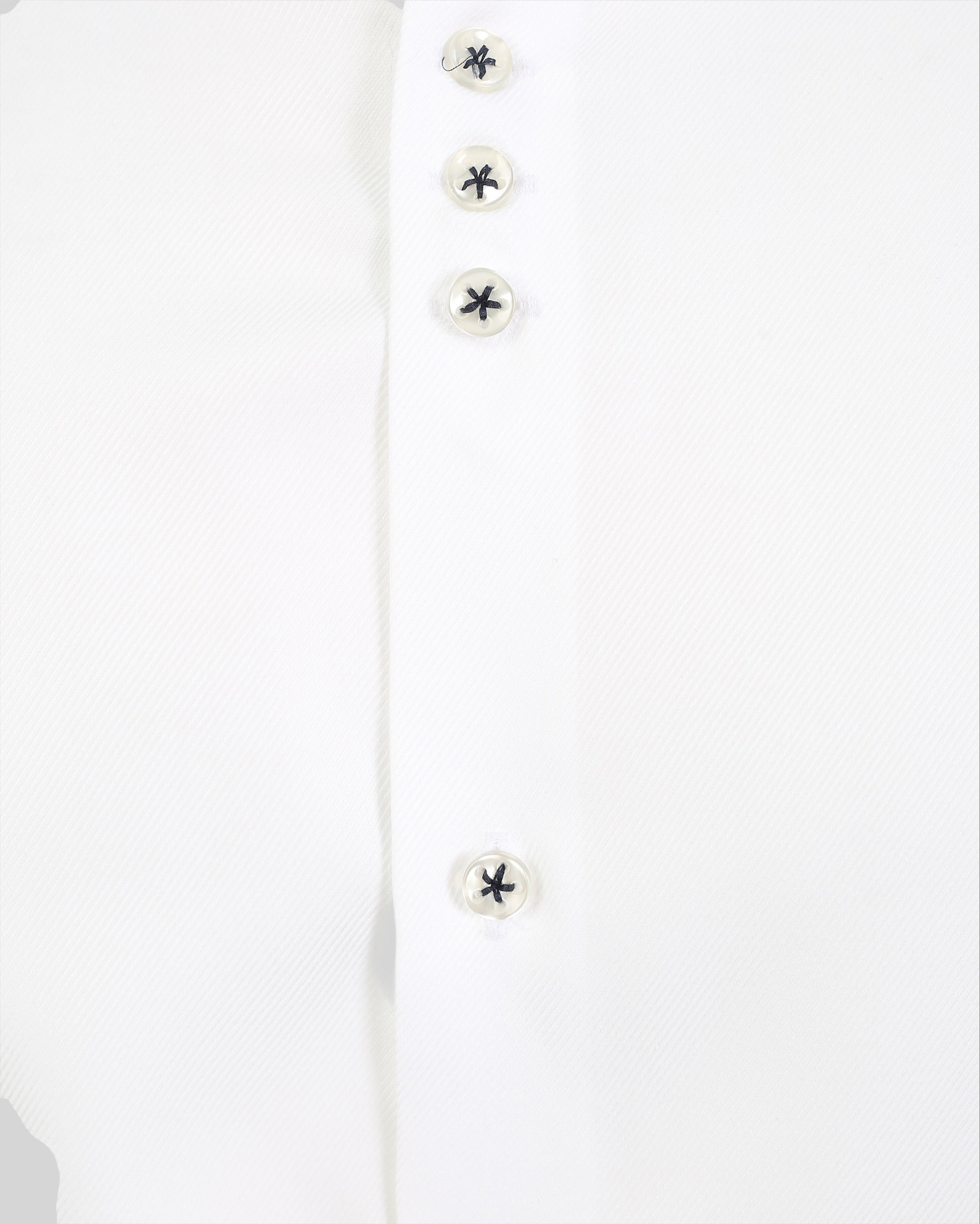 Bügelfreies Twill-Hemd aus 100% Baumwolle in Slim Fit mit Kontrastdetails – Modell 25-017