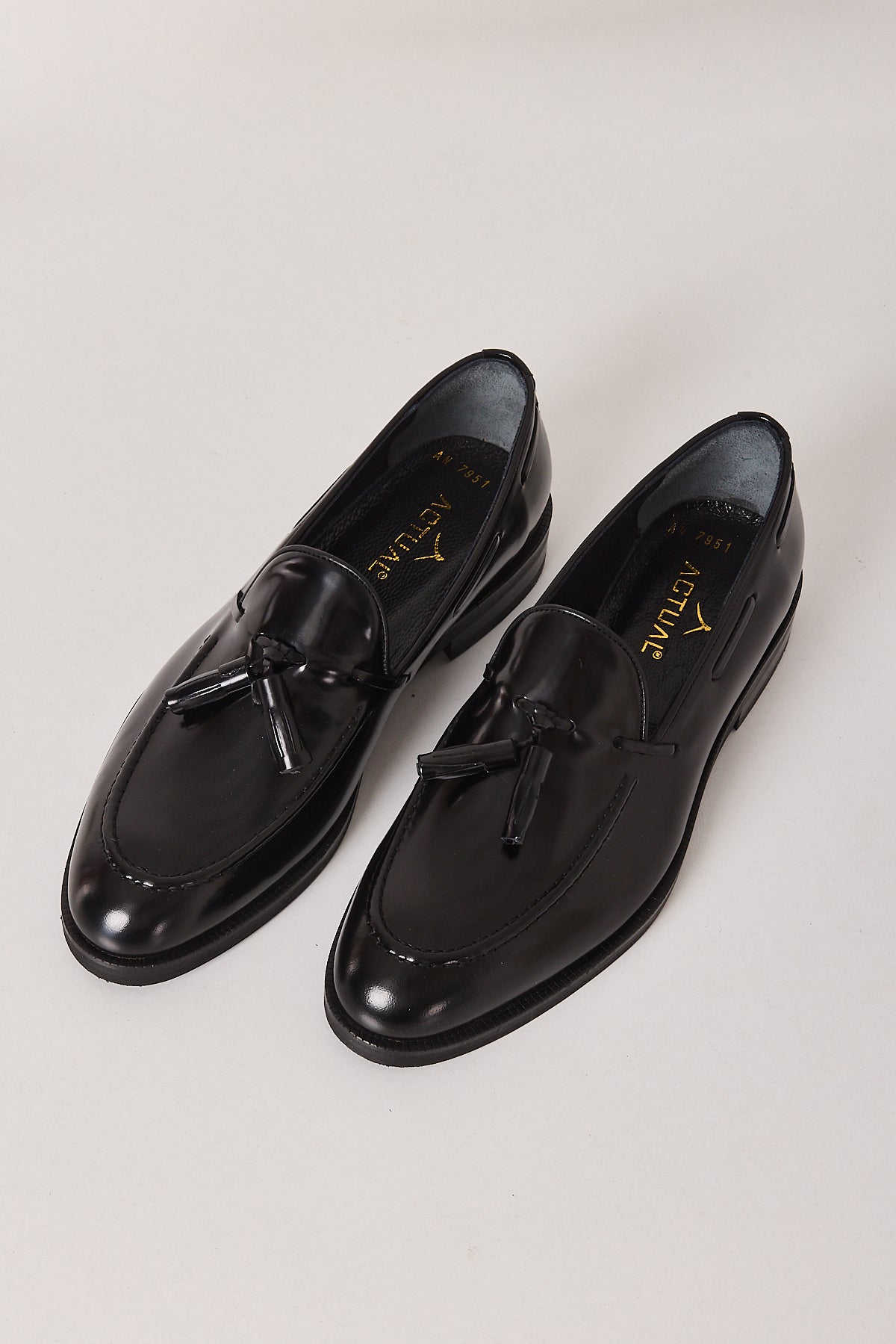 Premium-Herren-Slipper aus Leder mit Quasten – Echtes Vollnarbenleder