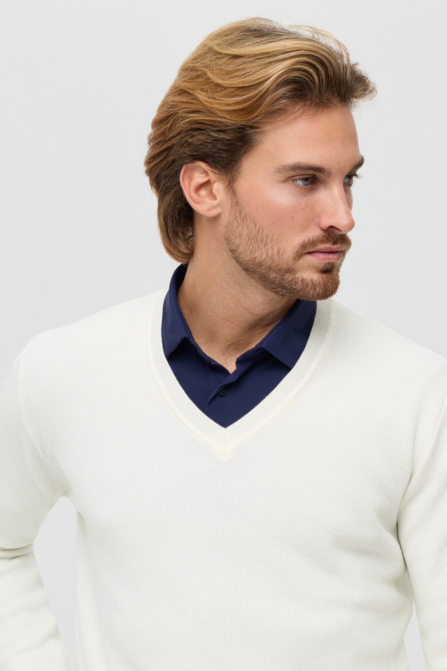 Men’s Premium V-Neck Knit Pullover – Soft Wool Blend | Style 8025