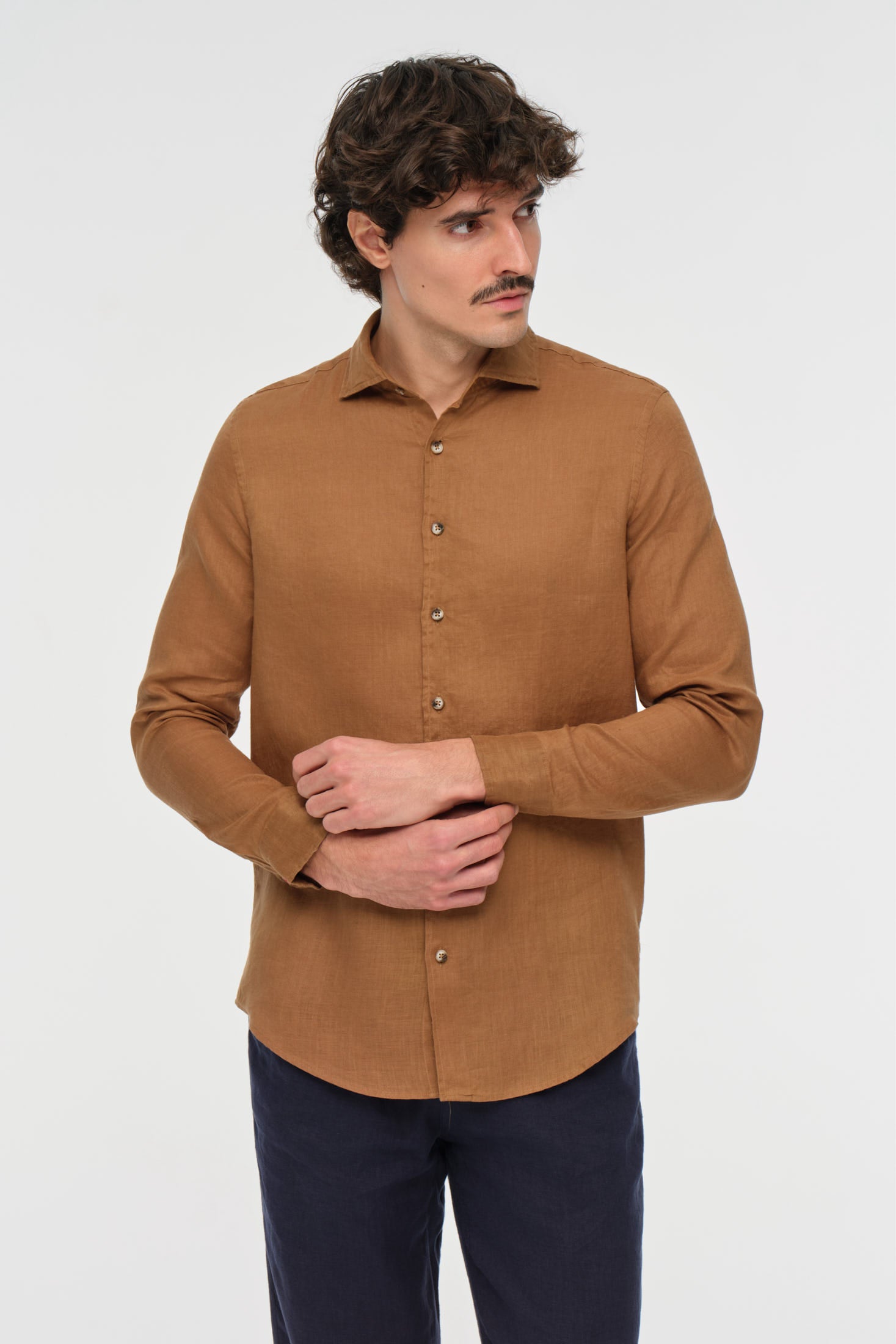 Pure Leinenhemd | Clean Sommer Tailoring – Modell 2026