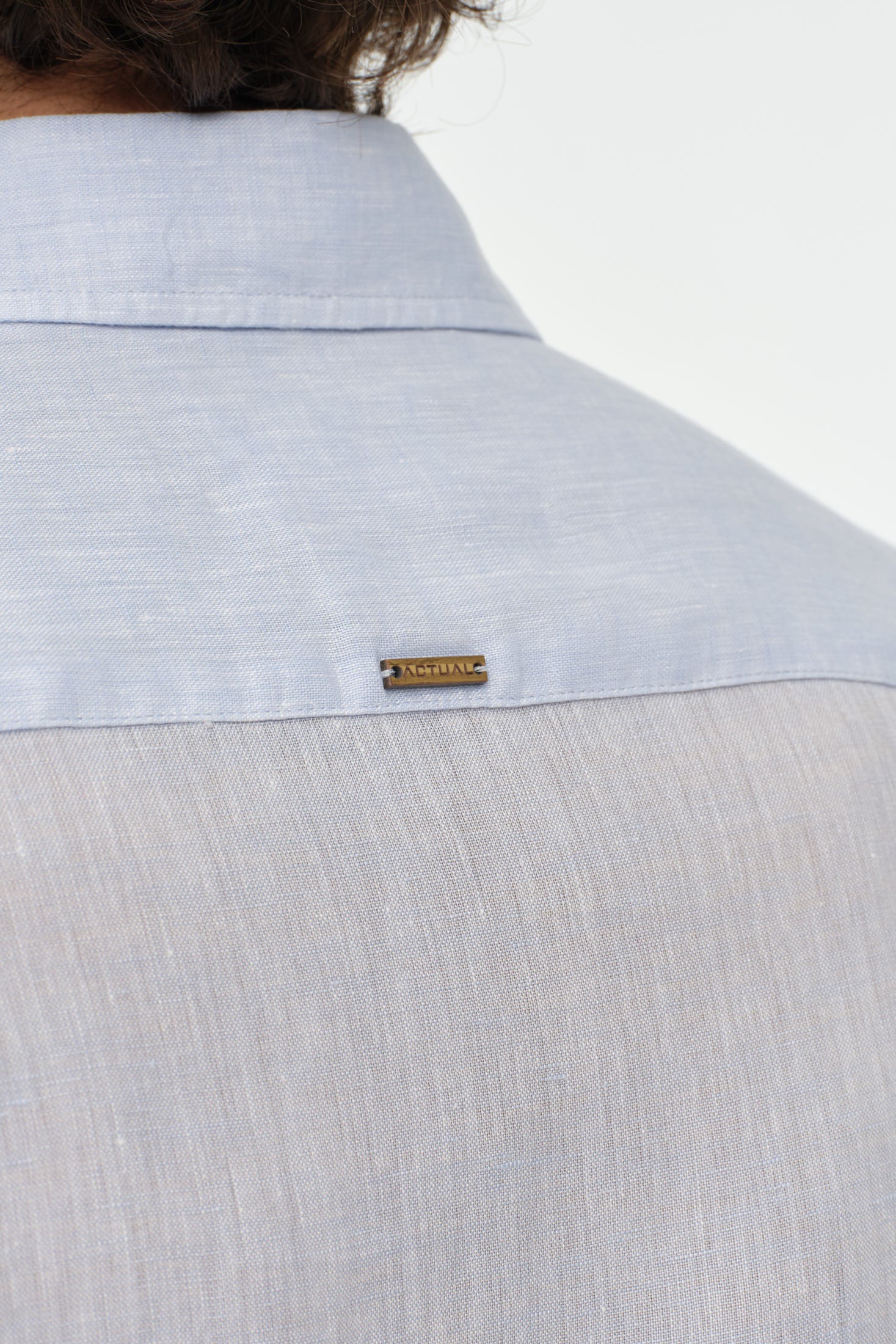 Pure Leinenhemd | Clean Sommer Tailoring – Modell 2026