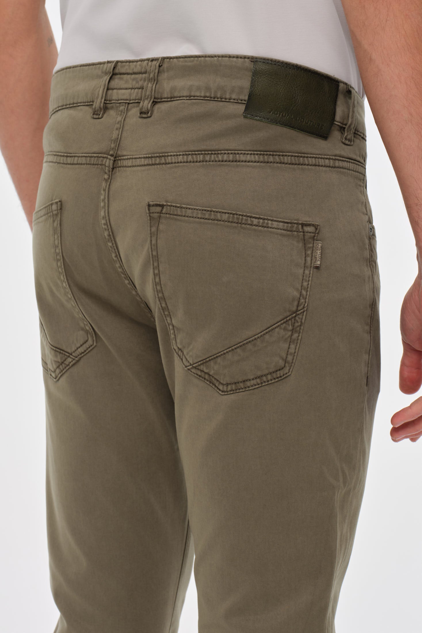 Slim Fit 5-Pocket Hose | Refined Casual Essential – Modell 1435