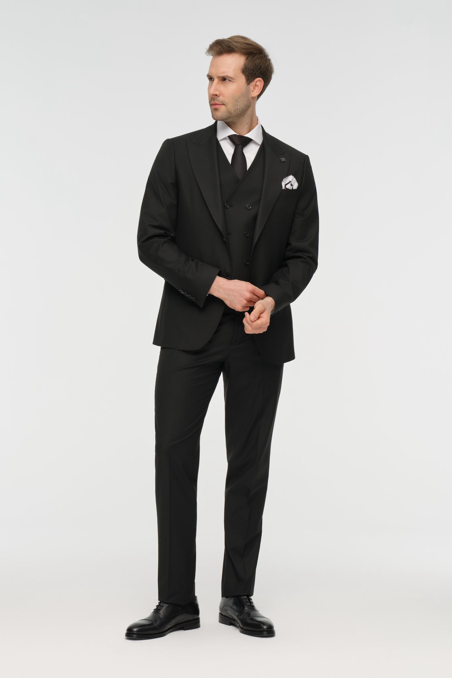 Two-Piece Suit | Tailored Fit Timeless Elegance – Model 4080