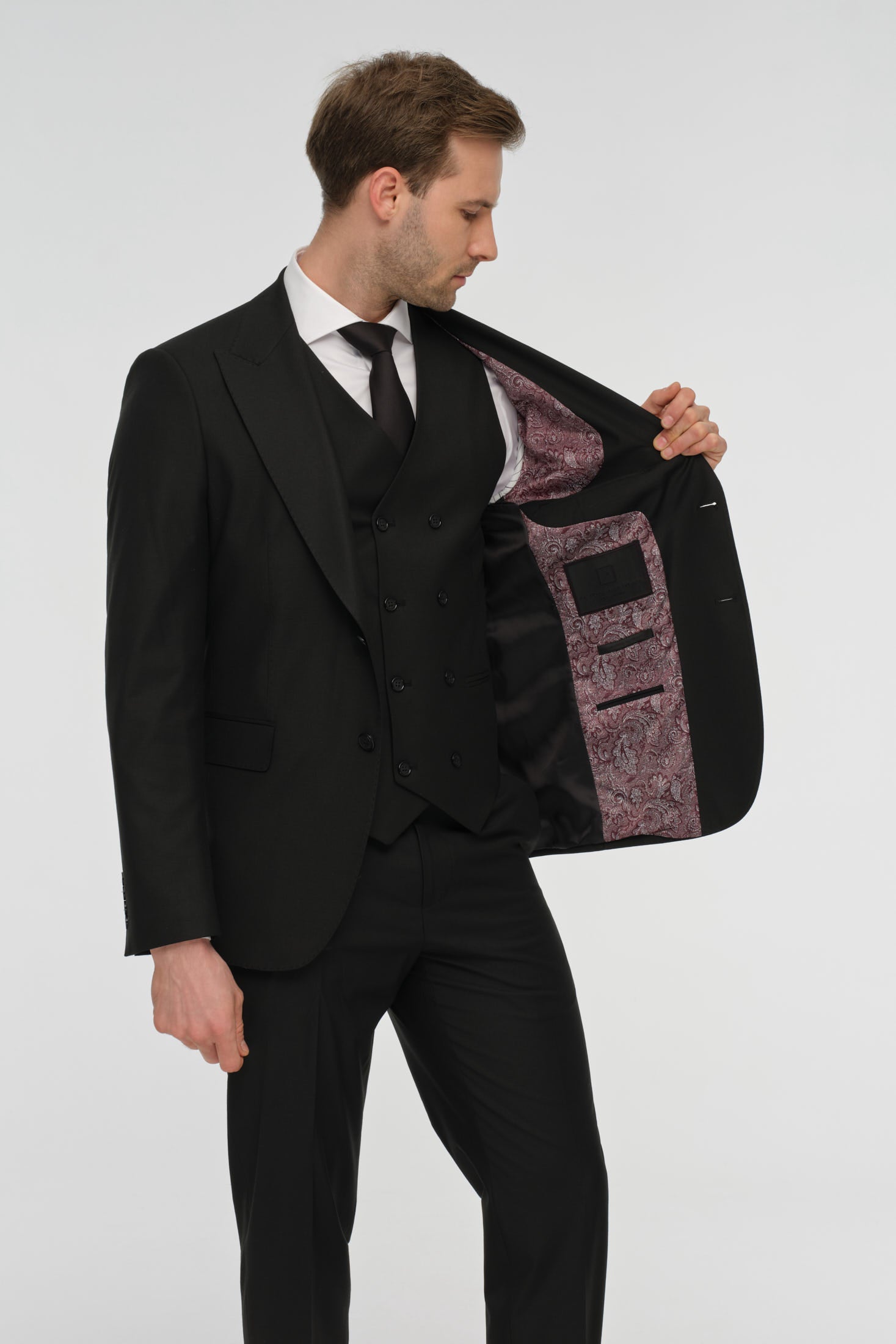 Two-Piece Suit | Tailored Fit Timeless Elegance – Model 4080