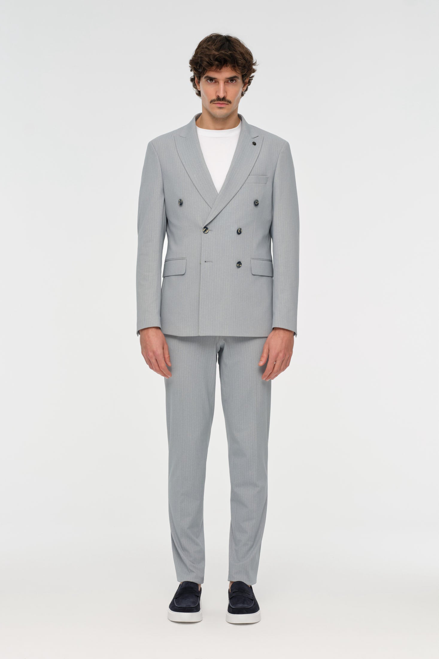 Double-Breasted Tailored Fit Suit | Modern Elegance – Model 4078