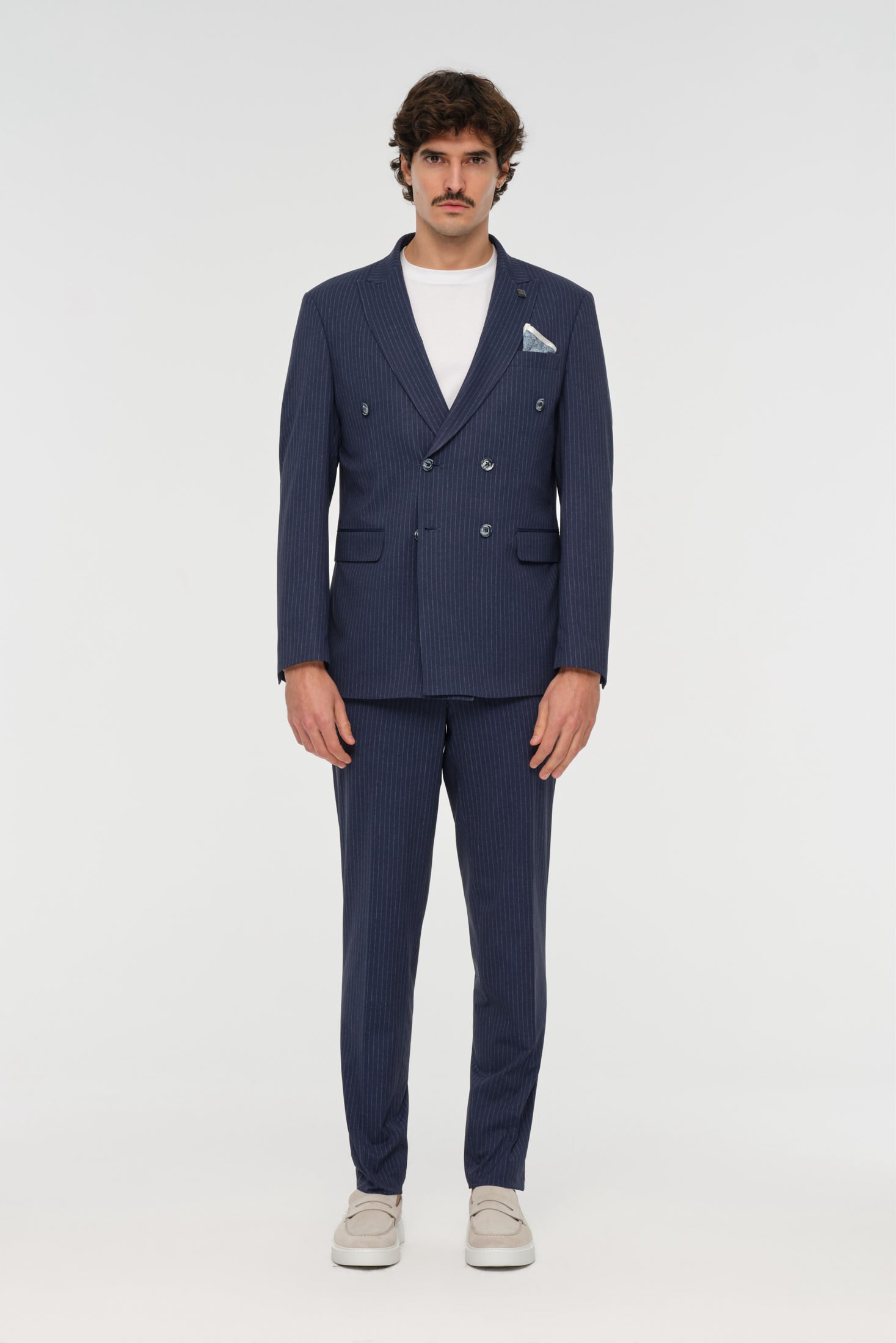 Double-Breasted Tailored Fit Suit | Modern Elegance – Model 4078