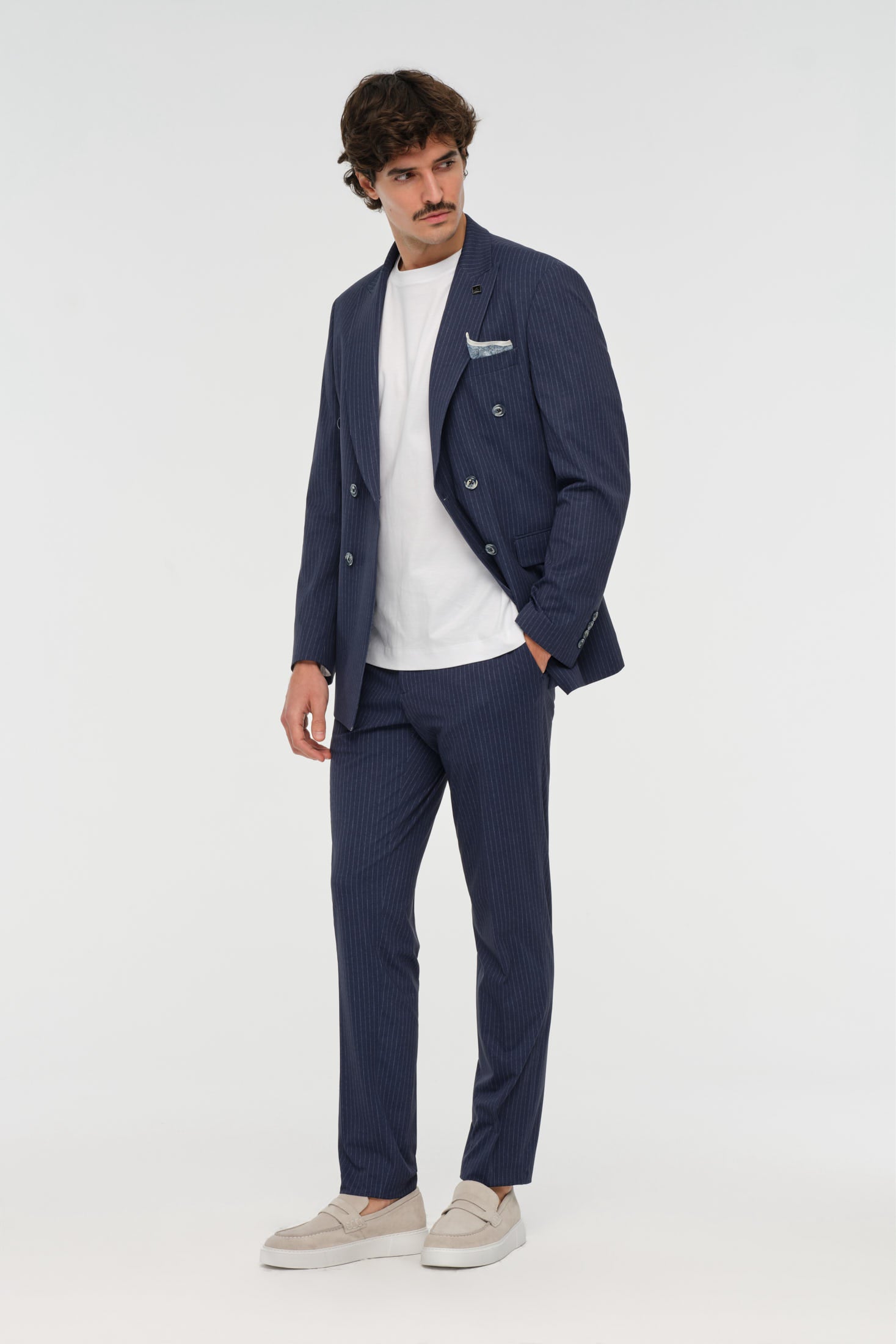 Double-Breasted Tailored Fit Suit | Modern Elegance – Model 4078