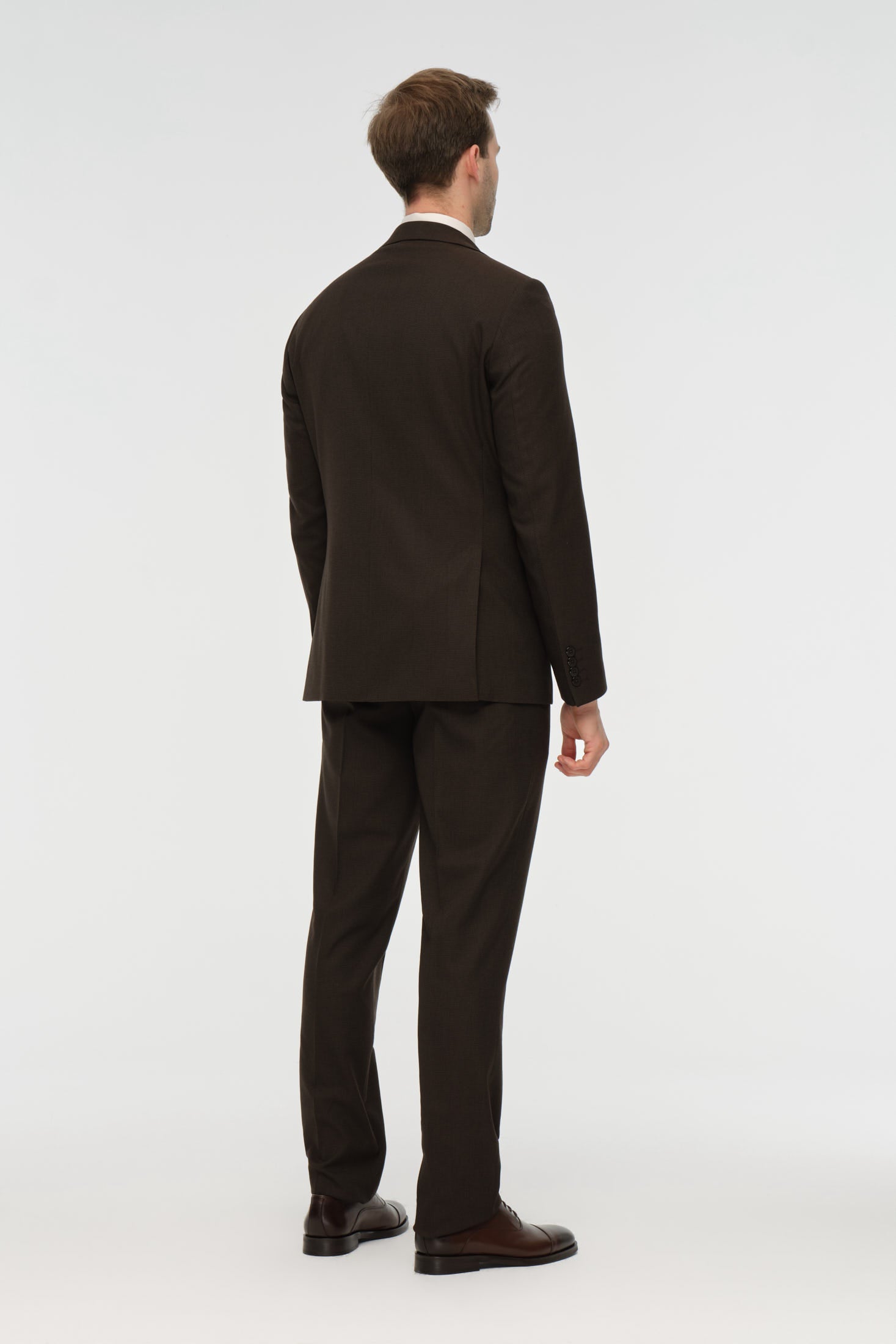 Two-Piece Suit | Tailored Fit Classic Elegance – Model 4083