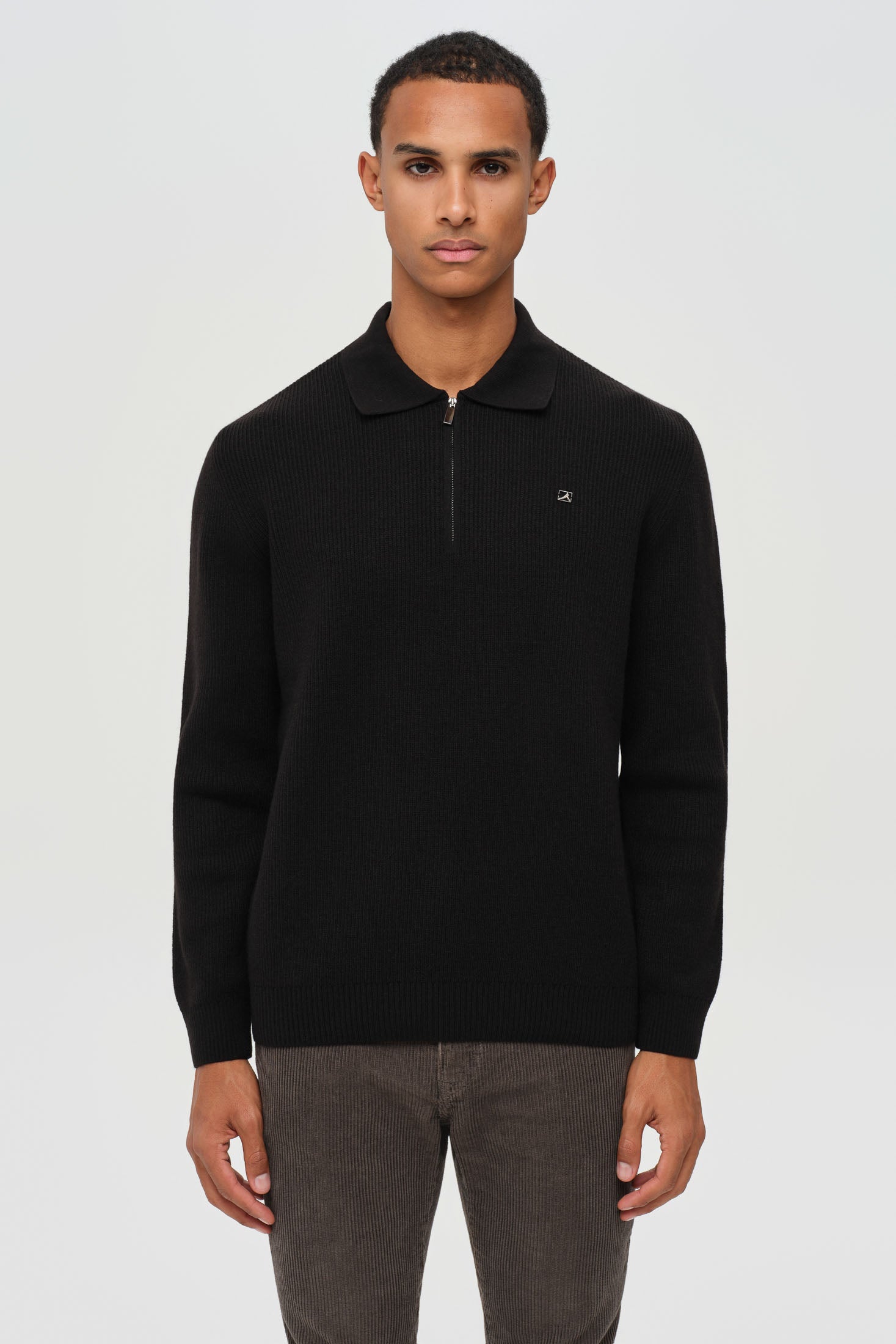 Hochwertiger Herren-Strickpullover mit halbem Reißverschluss – Weiches Stretchmaterial | Modell 8024