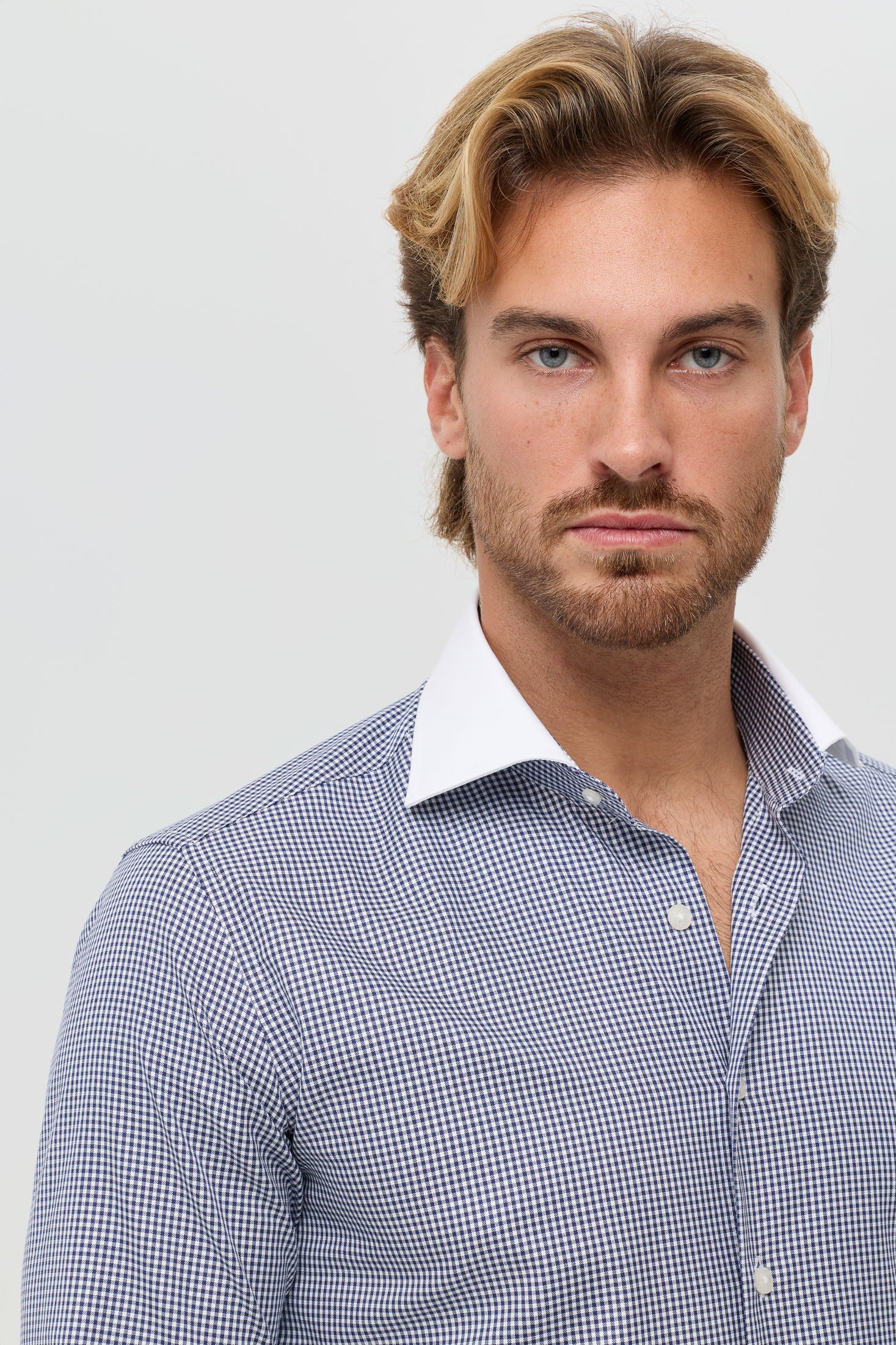 Men’s Premium Business Shirt – Contrast Collar Micro Check | Style 25-051