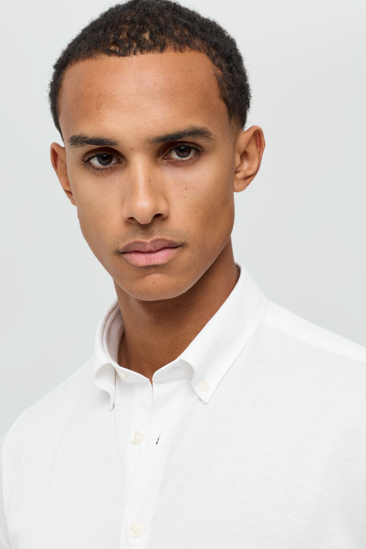 Hochwertiges Herren-Businesshemd – Komfortabler Stretch-Baumwollstoff | Modell 25-008