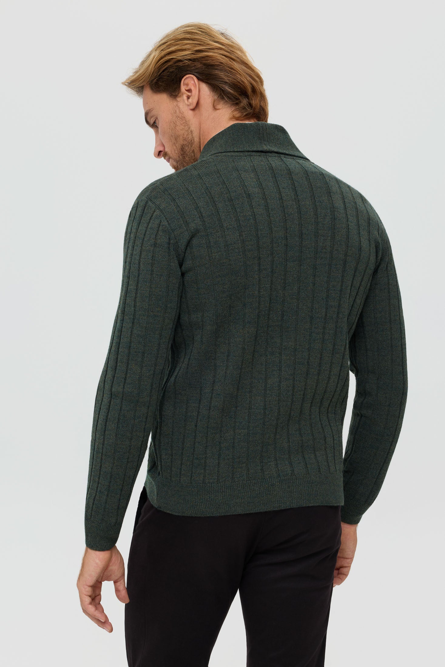 Hochwertige Herren-Strickjacke mit Schalkragen – Woll-Kaschmir-Mischung | Modell 8026