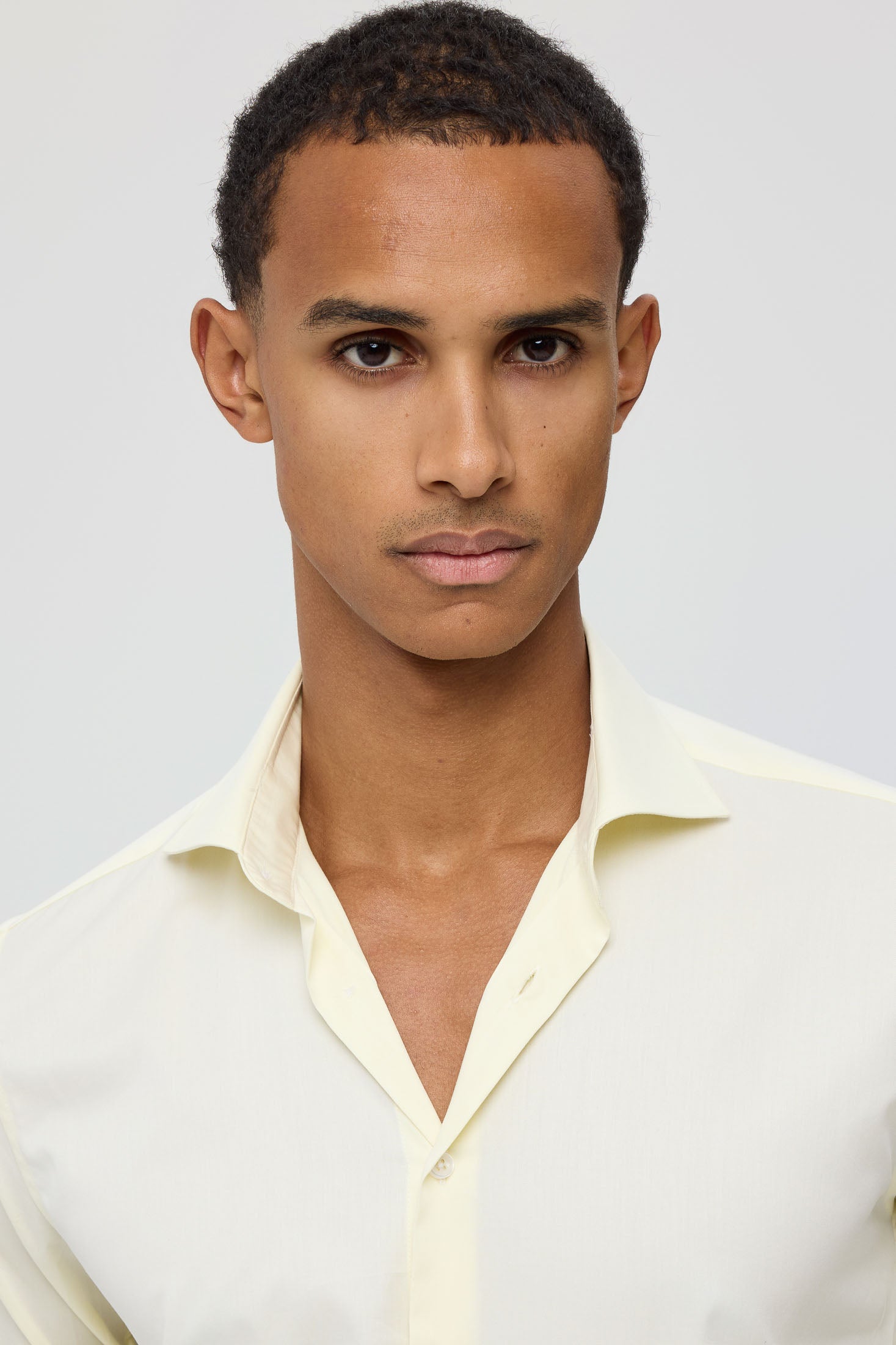 Hochwertiges Herren-Businesshemd – Feiner Twill-Stretchstoff | Modell 25-043