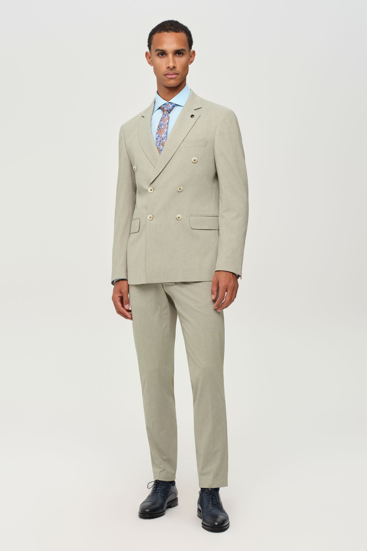 Men’s Double-Breasted Suit – Refined Stretch Structure | Style 4077