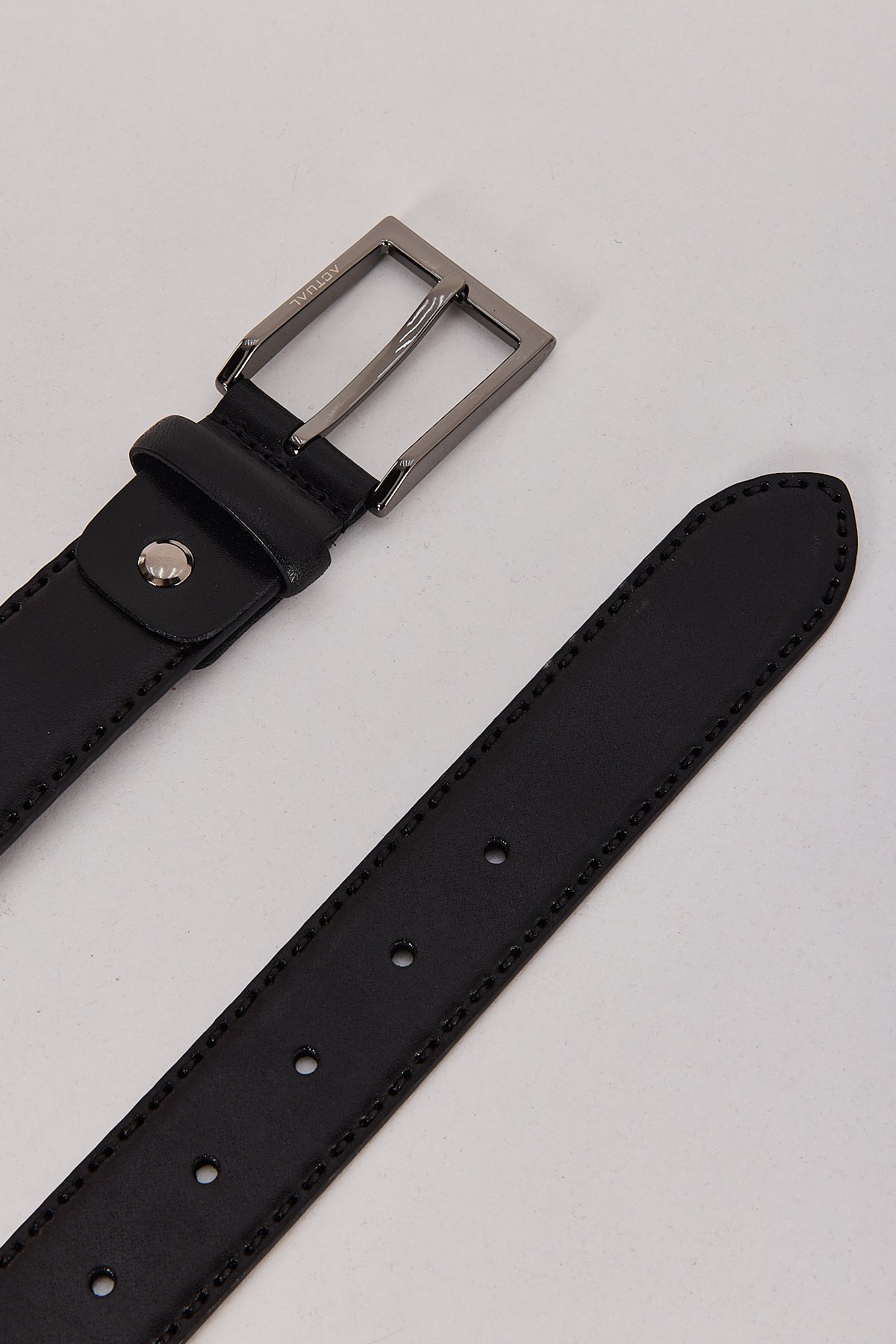 Men’s Classic Stitched-Edge Genuine Leather Belt | Style 3001